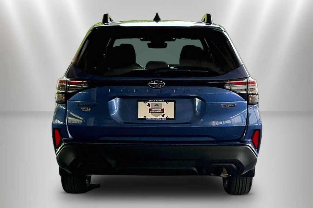 Used 2026 Subaru Forester Premium AWD/4WD image 6