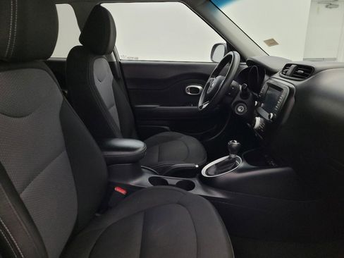 Used 2019 Kia Soul + image 21
