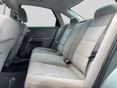 Used 2007 Ford Five Hundred SEL FWD image 12