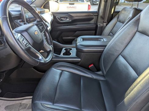 Used 2021 Chevrolet Suburban LT image 15