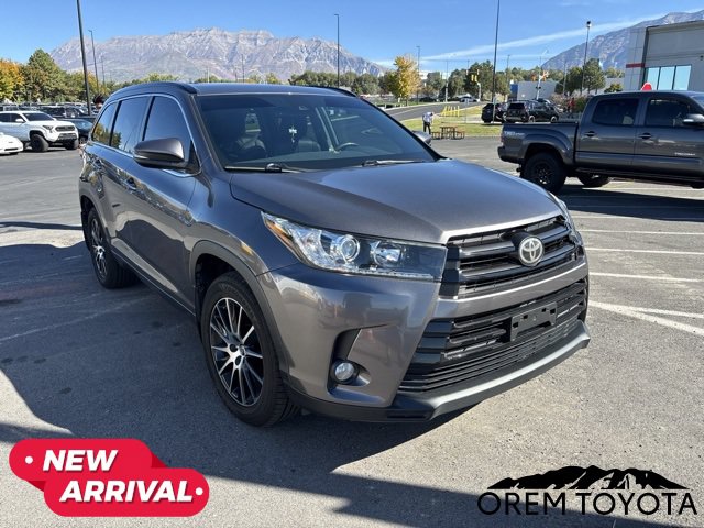 Used 2018 Toyota Highlander SE AWD/4WD image 1
