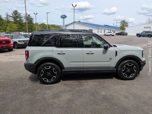 Used 2024 Ford Bronco Sport Outer Banks w/ Tech Package image 6