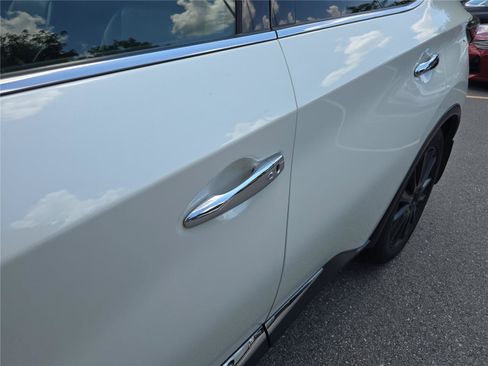 Used 2023 Nissan Murano SL w/ SL Moonroof Package AWD/4WD image 12