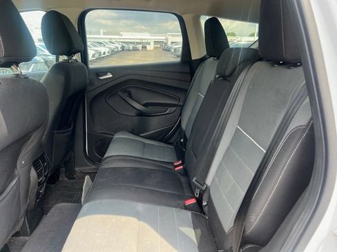 Used 2015 Ford Escape SE w/ Equipment Group 201A FWD image 15