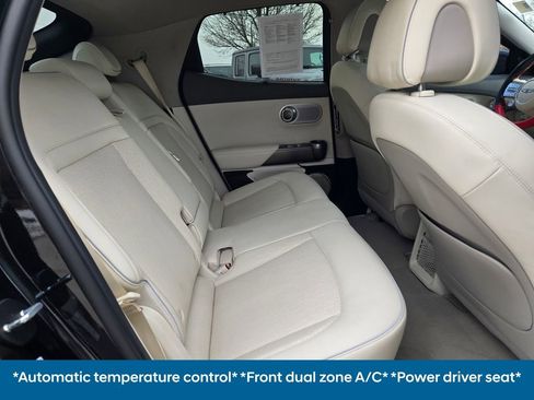 Used 2023 Genesis GV60 Advanced image 17