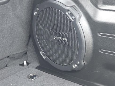 Used 2021 Jeep Wrangler Unlimited Sahara image 12