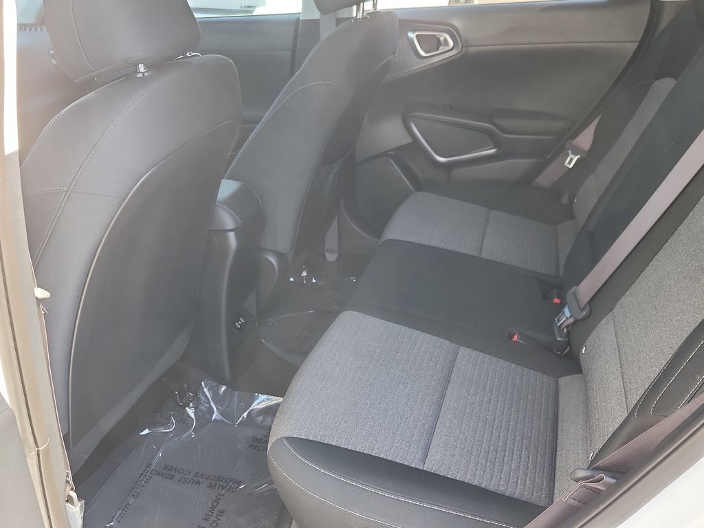 Used 2025 Kia Soul EX FWD image 11