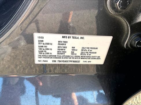 Used 2023 Tesla Model Y Long Range AWD/4WD image 36