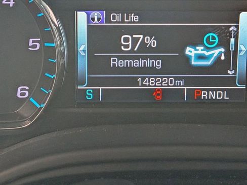 Used 2018 Chevrolet Suburban LT image 21