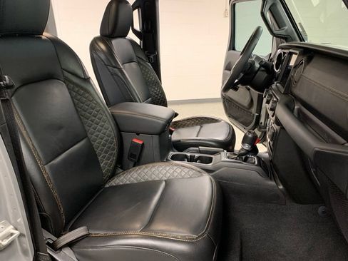 Certified 2023 Jeep Wrangler Unlimited Sahara AWD/4WD image 14
