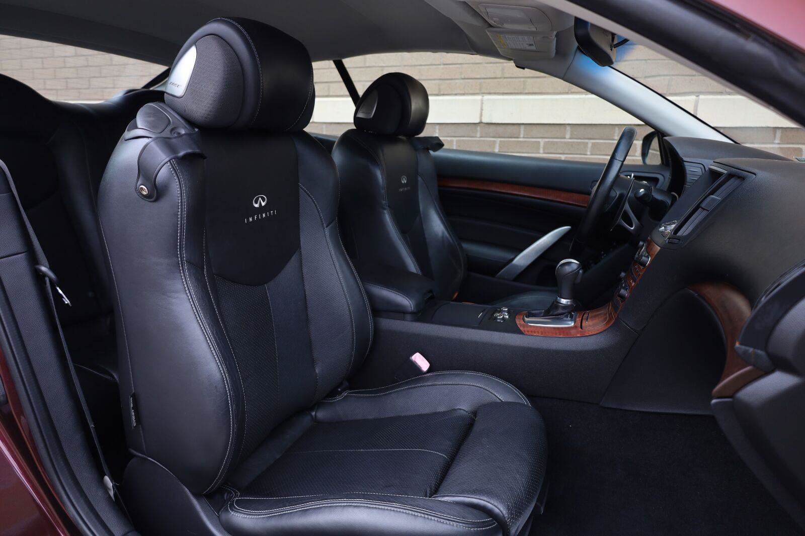 Used 2009 INFINITI G37 Convertible w/ Premium Pkg RWD image 28