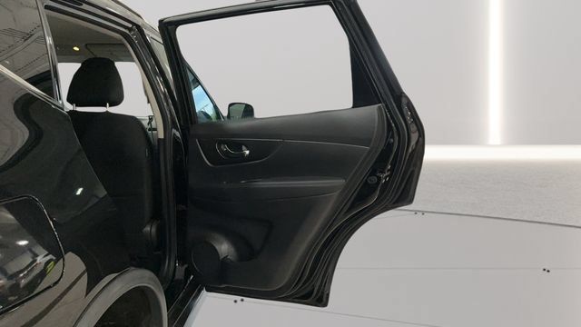 Used 2020 Nissan Rogue SV AWD/4WD image 33