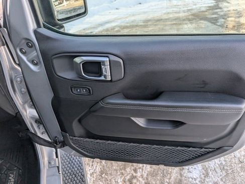 Used 2020 Jeep Wrangler Unlimited Sahara w/ Dual Top Group image 31