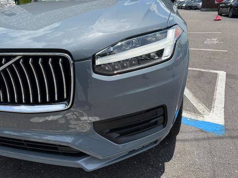 Used 2022 Volvo XC90 T6 Momentum w/ Protection Package Premier AWD/4WD image 6
