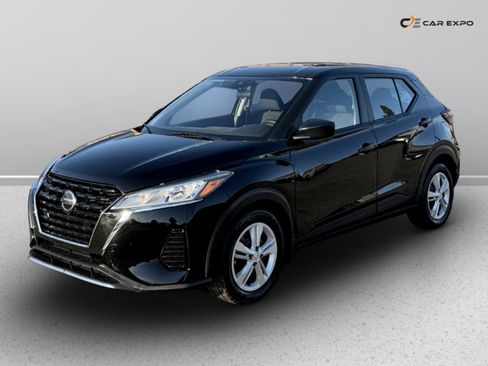 Used 2021 Nissan Kicks S image 17