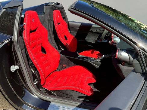 Used 2023 Ferrari 812 GTS RWD image 23