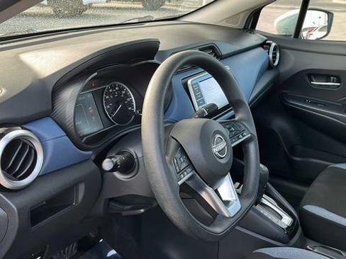 Used 2025 Nissan Versa SV image 16
