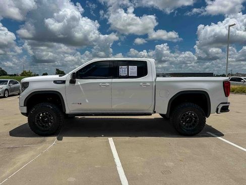 Used 2023 GMC Sierra 1500 AT4 w/ AT4 Premium Package AWD/4WD image 6