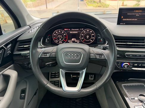 Used 2017 Audi Q7 3.0T Premium Plus w/ Premium Plus Package AWD/4WD image 25
