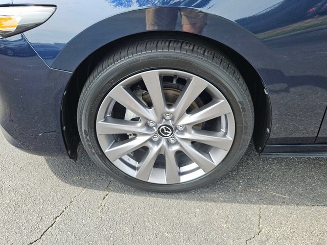 Used 2023 MAZDA MAZDA3 s FWD image 9