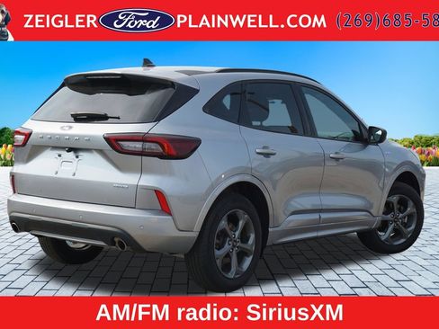 Used 2024 Ford Escape ST-Line w/ Tech Pack #1 AWD/4WD image 5