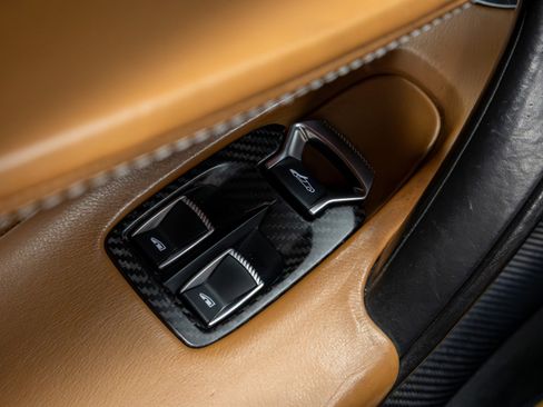 Used 2019 McLaren 720S Luxury image 53