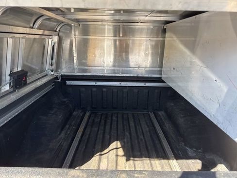 Used 2021 Nissan Frontier SV w/ Midnight Edition Floor Mats AWD/4WD image 10