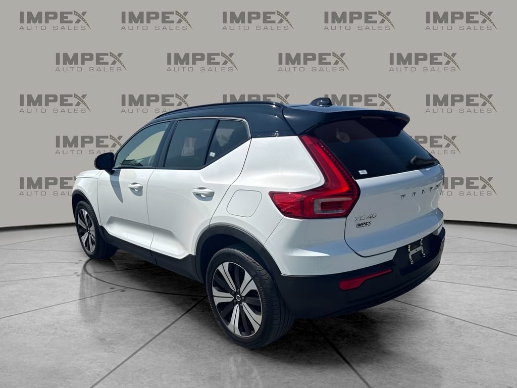 Used 2023 Volvo XC40 Recharge Plus AWD/4WD image 3