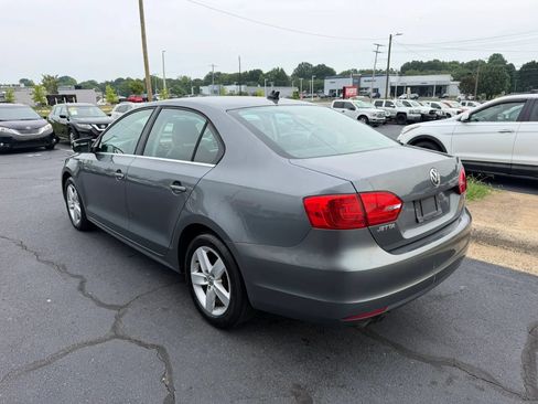 Used 2014 Volkswagen Jetta TDI FWD image 5
