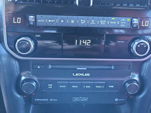 Used 2022 Lexus GX 460 Premium w/ Premium Plus Package image 27