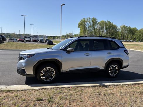 New 2026 Subaru Forester Premium AWD/4WD image 4