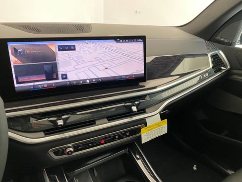 New 2026 BMW X5 xDrive40i w/ M Sport Package image 24