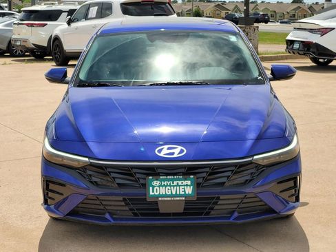 New 2026 Hyundai Elantra Limited FWD image 3