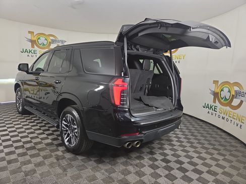 Used 2025 Chevrolet Tahoe Z71 AWD/4WD image 34