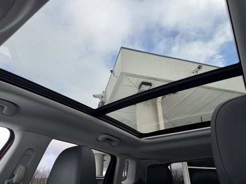 Used 2018 Jeep Compass Trailhawk w/ Navigation Group image 28