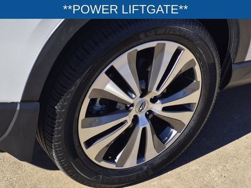 Used 2022 Subaru Ascent Limited w/ Technology Package image 7