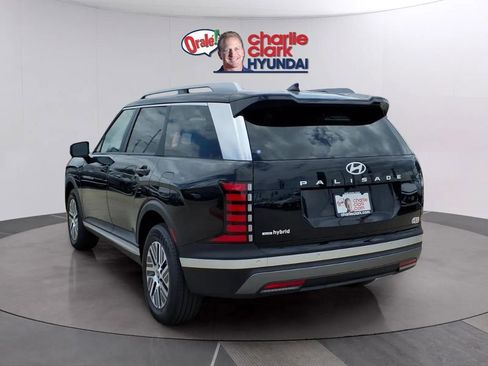 New 2026 Hyundai Palisade FWD Hybrid image 3