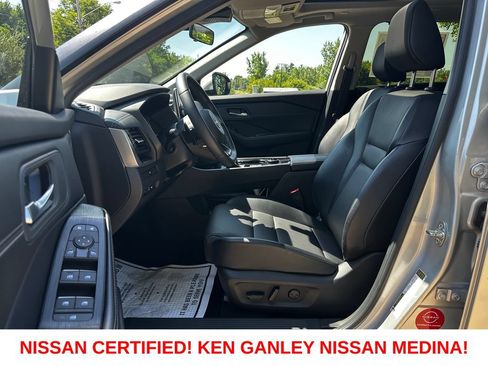 Certified 2024 Nissan Rogue SV w/ SV Premium Package AWD/4WD image 36