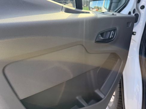 Used 2025 Ford Transit 350 XL RWD image 4