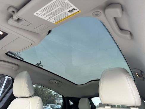 Used 2023 Ford Mustang Mach-E Premium image 22