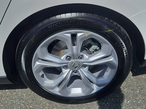 Certified 2025 Honda Accord LX image 8