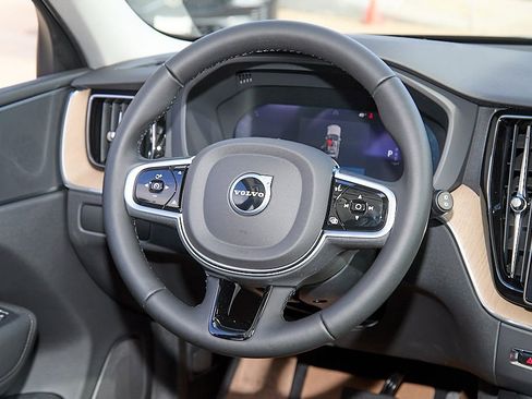 New 2026 Volvo XC60 B5 Core image 23