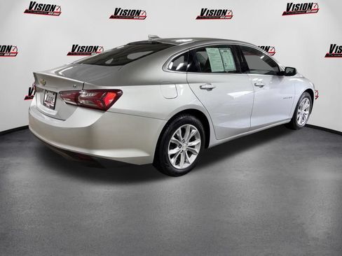Used 2019 Chevrolet Malibu LT FWD image 4