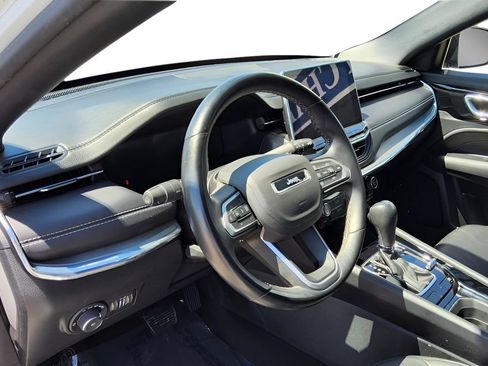 Used 2022 Jeep Compass High Altitude AWD/4WD image 21
