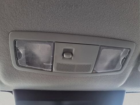 Used 2025 Mitsubishi Outlander Sport SE AWD/4WD image 34