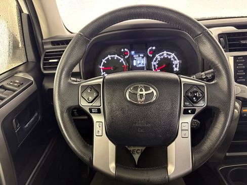 Used 2021 Toyota 4Runner SR5 Premium w/ Moonroof Package AWD/4WD image 16