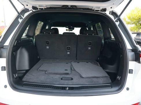 New 2026 Jeep Grand Cherokee Laredo RWD image 32
