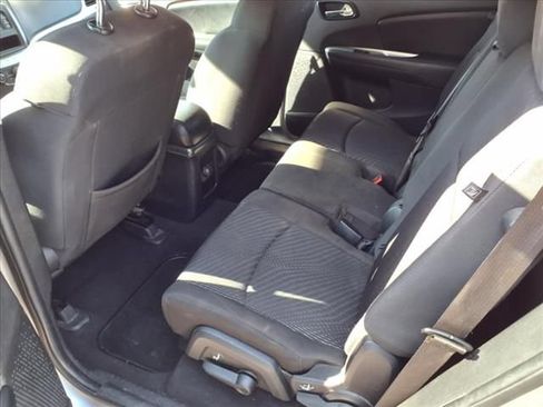 Used 2018 Dodge Journey SE w/ Connectivity Group FWD image 15