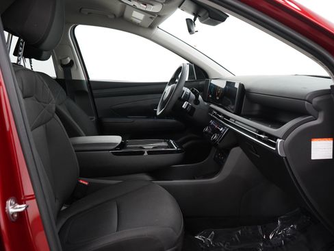 Used 2025 Hyundai Tucson SEL AWD/4WD image 13