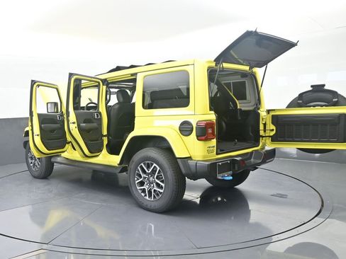 Used 2023 Jeep Wrangler Unlimited Sahara image 82